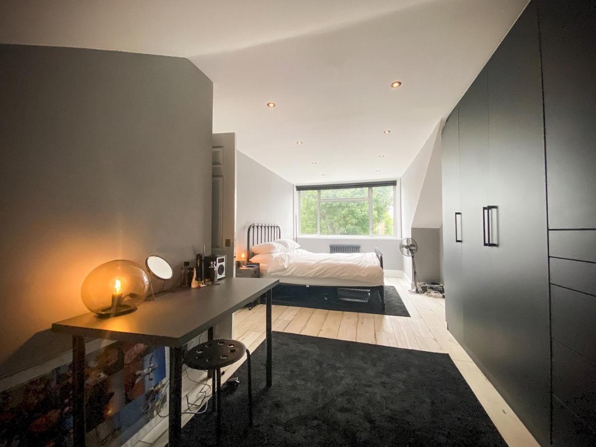 Ferienwohnung Pass The Keys Immaculate Flat With Roof Terrace In North London Exterior foto