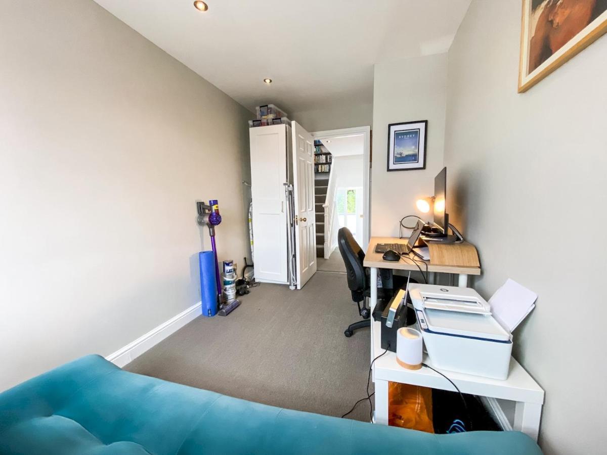 Ferienwohnung Pass The Keys Immaculate Flat With Roof Terrace In North London Exterior foto