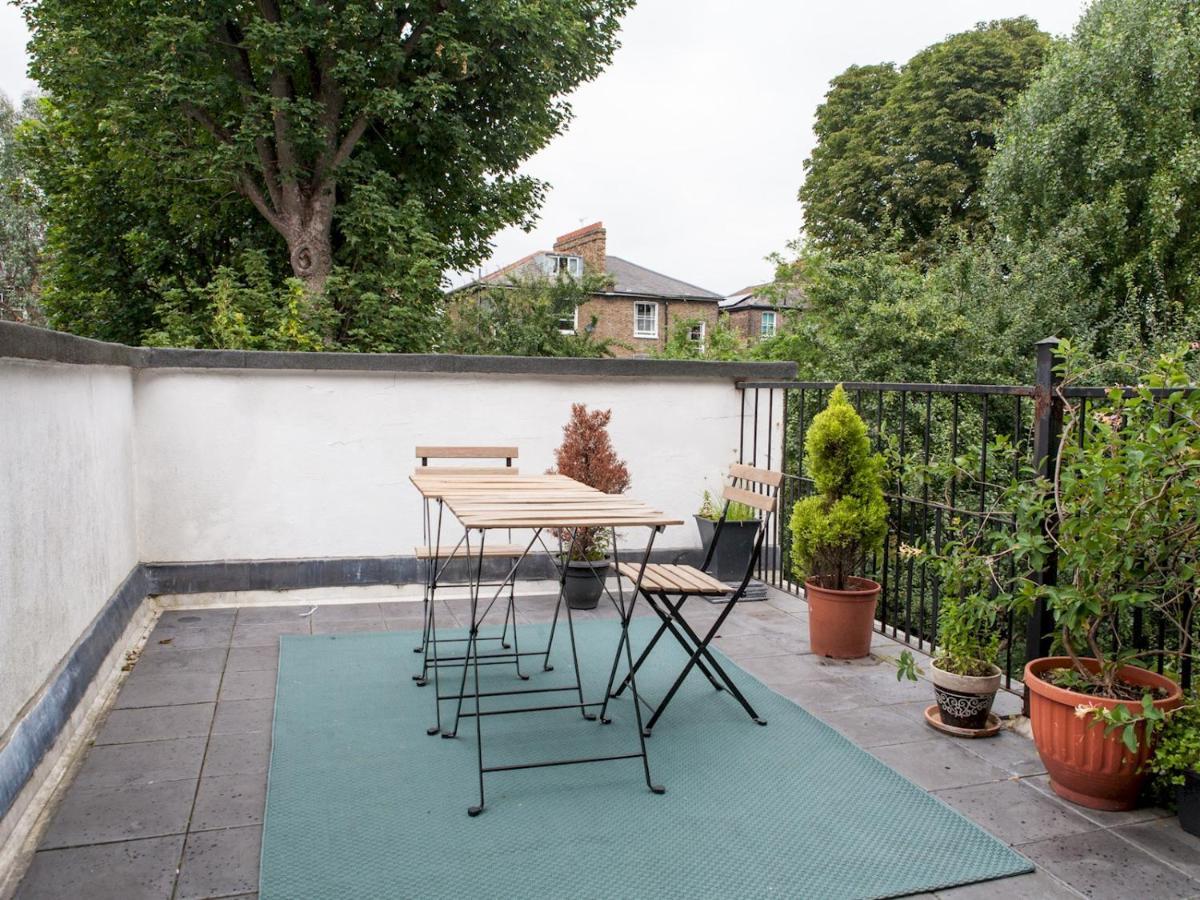 Ferienwohnung Pass The Keys Immaculate Flat With Roof Terrace In North London Exterior foto