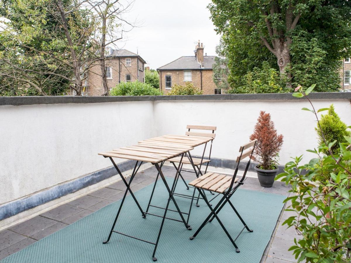 Ferienwohnung Pass The Keys Immaculate Flat With Roof Terrace In North London Exterior foto