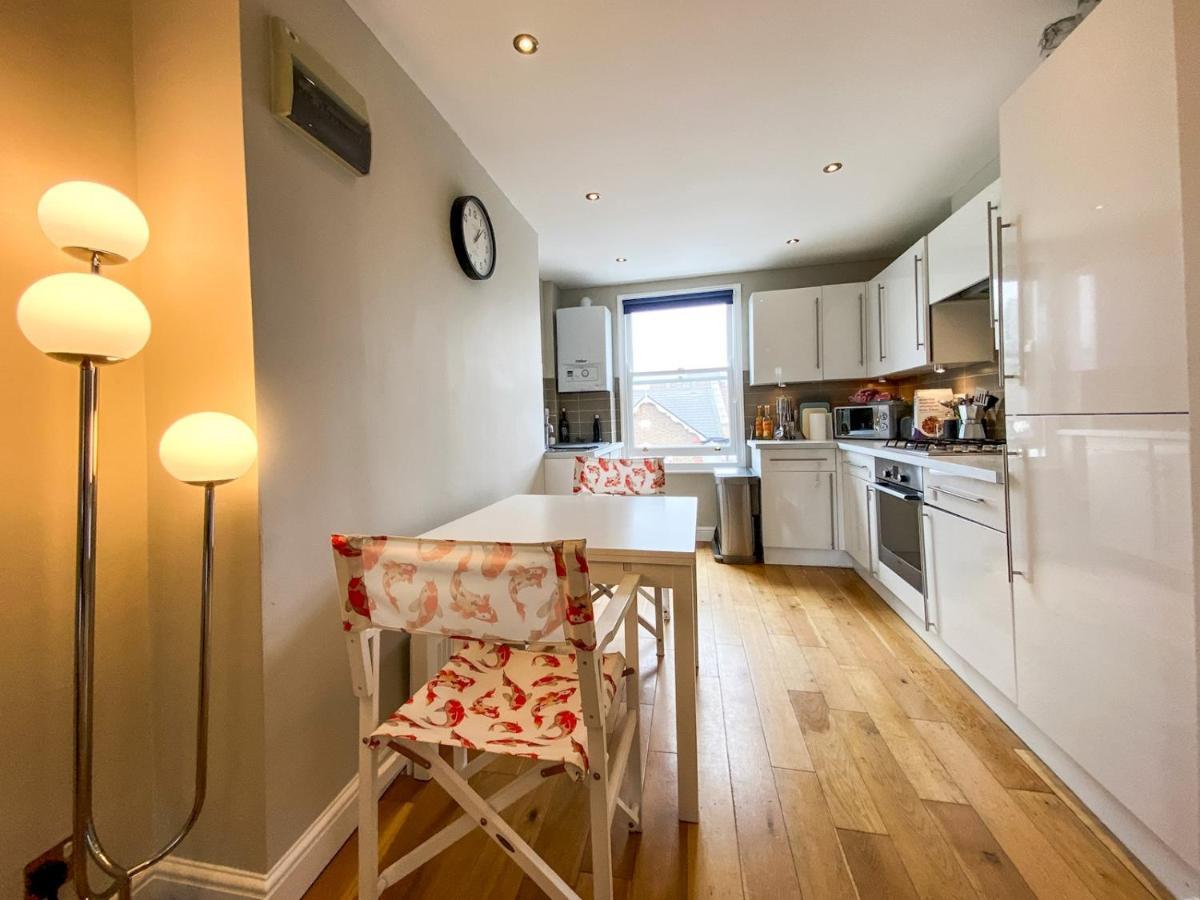 Ferienwohnung Pass The Keys Immaculate Flat With Roof Terrace In North London Exterior foto