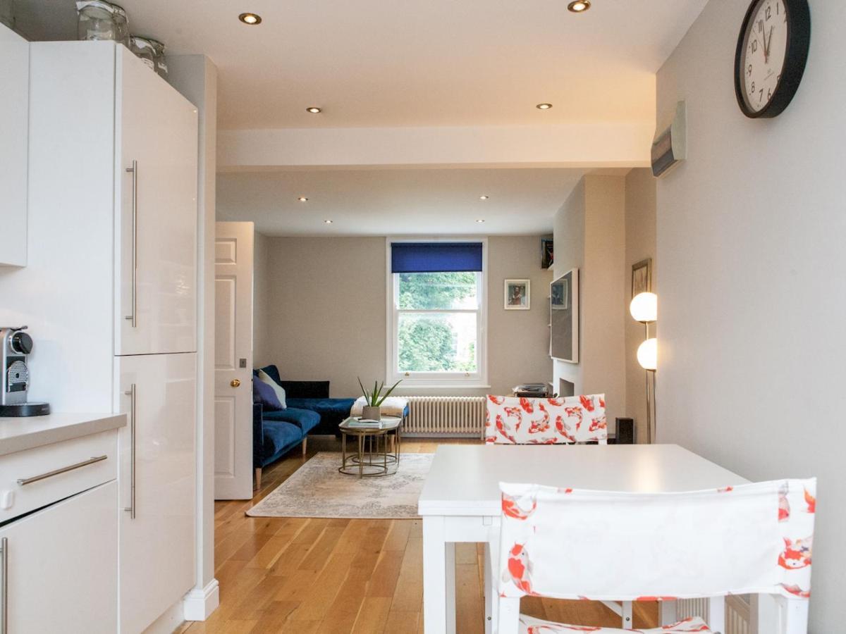 Ferienwohnung Pass The Keys Immaculate Flat With Roof Terrace In North London Exterior foto