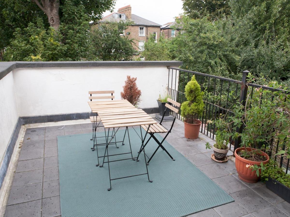 Ferienwohnung Pass The Keys Immaculate Flat With Roof Terrace In North London Exterior foto