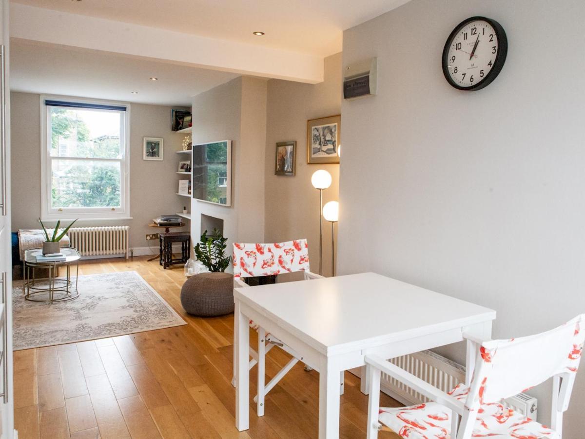 Ferienwohnung Pass The Keys Immaculate Flat With Roof Terrace In North London Exterior foto