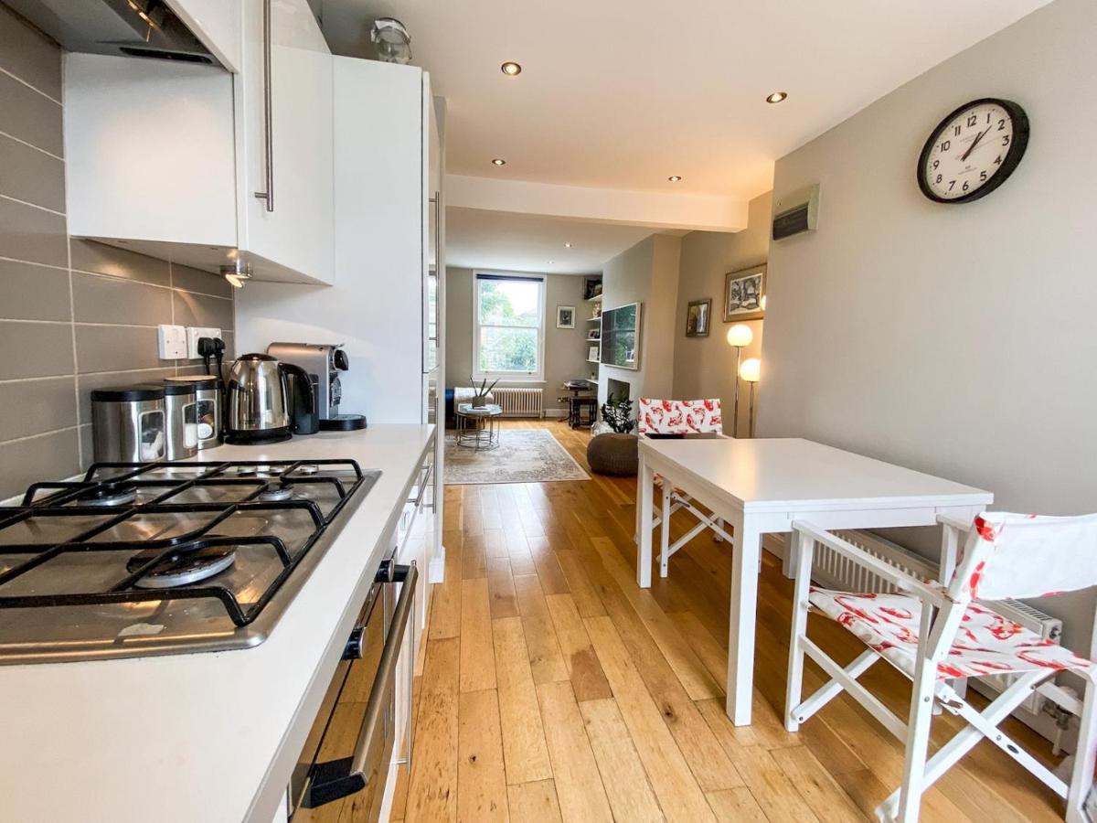 Ferienwohnung Pass The Keys Immaculate Flat With Roof Terrace In North London Exterior foto